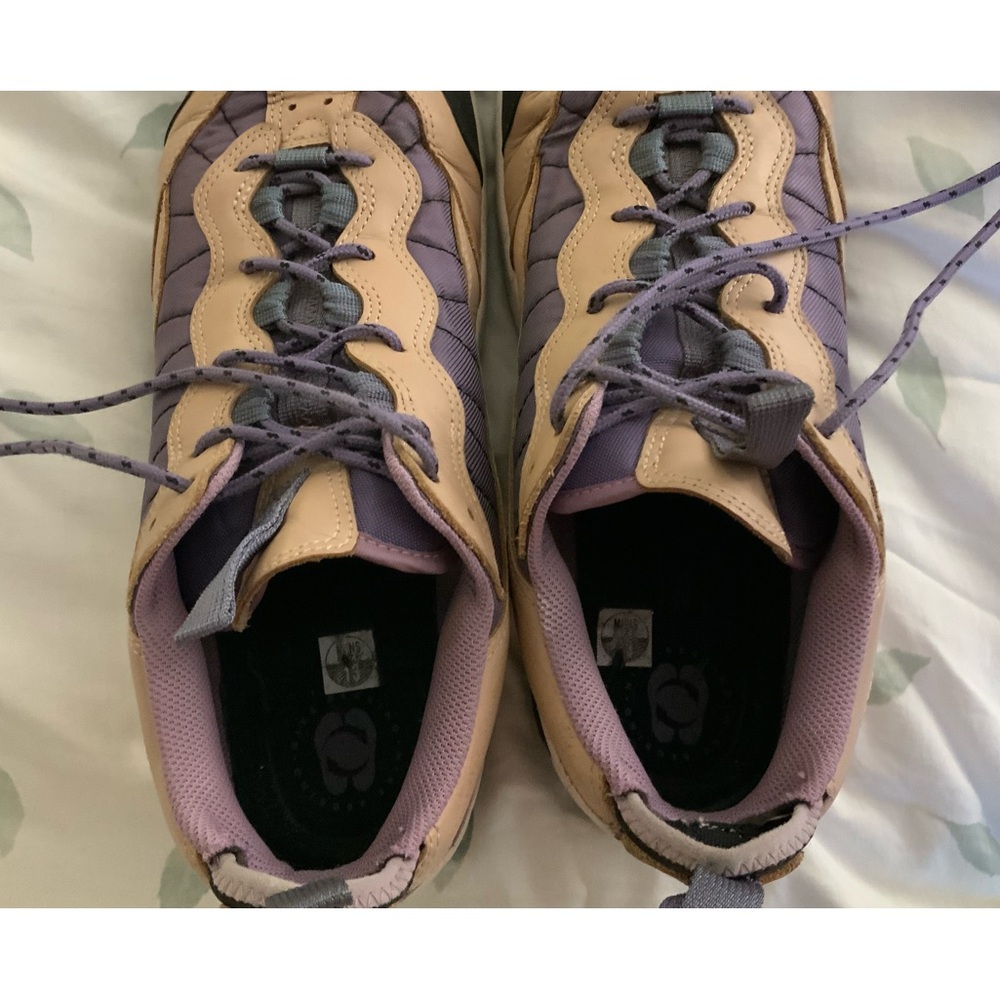- Nike ACG Air Mada in hemp/canyon purple black mens 13m
